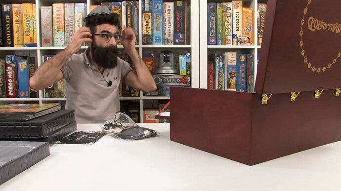 Un Open the GROSSE GROSSE boite !