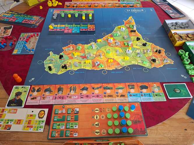 La Famiglia-21-dec-2025-01